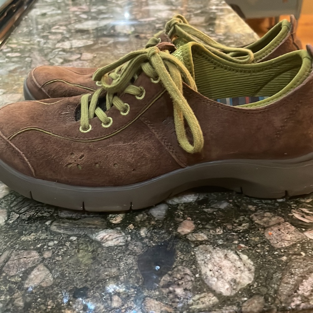Dansko walking shoe size 38 - Picture 3 of 6